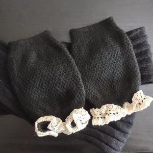 *sold* Nicole Miller leg warmers OS LN